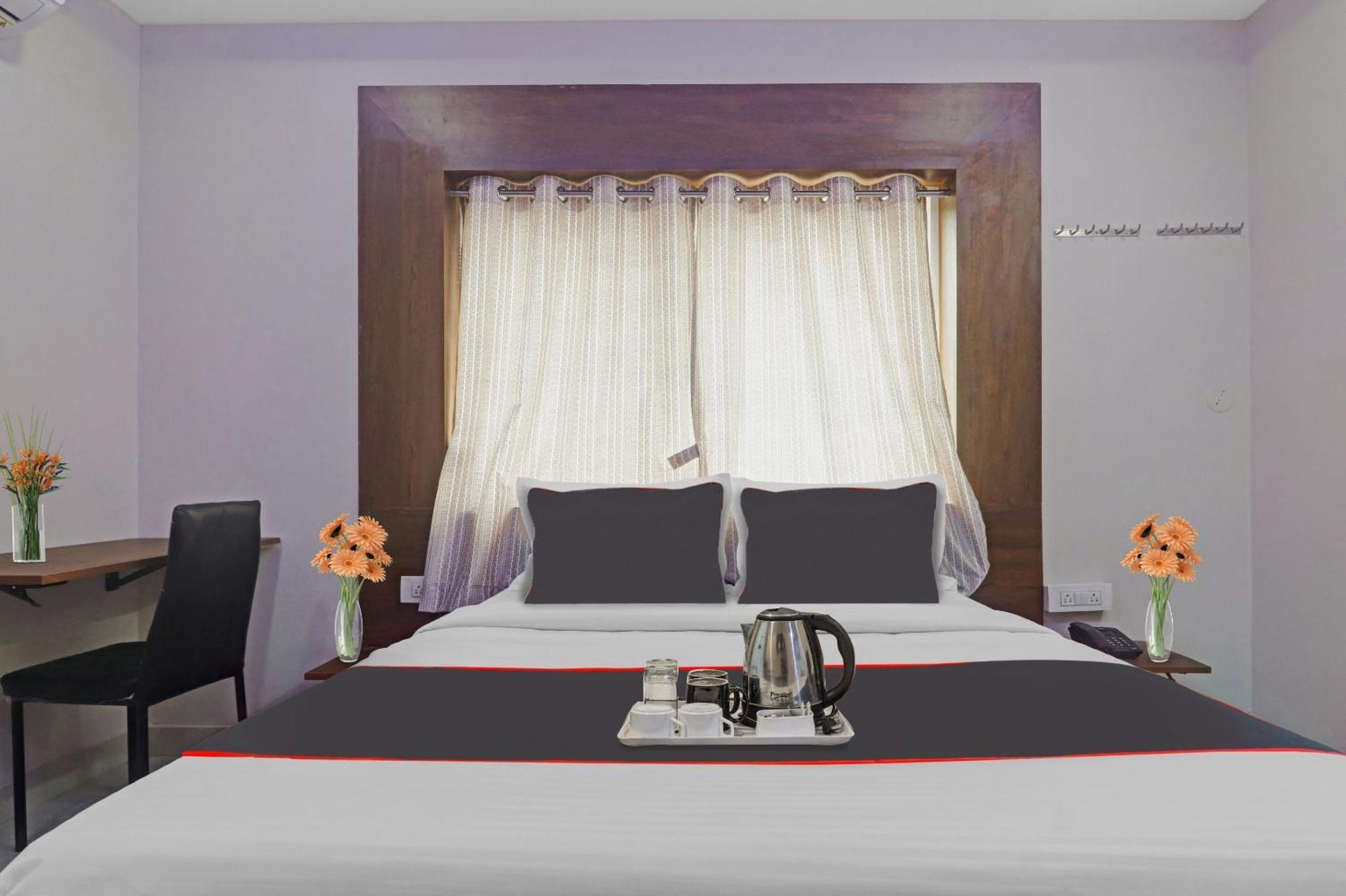 Super Capital O Srinika Inn Gachibowli ภายนอก รูปภาพ
